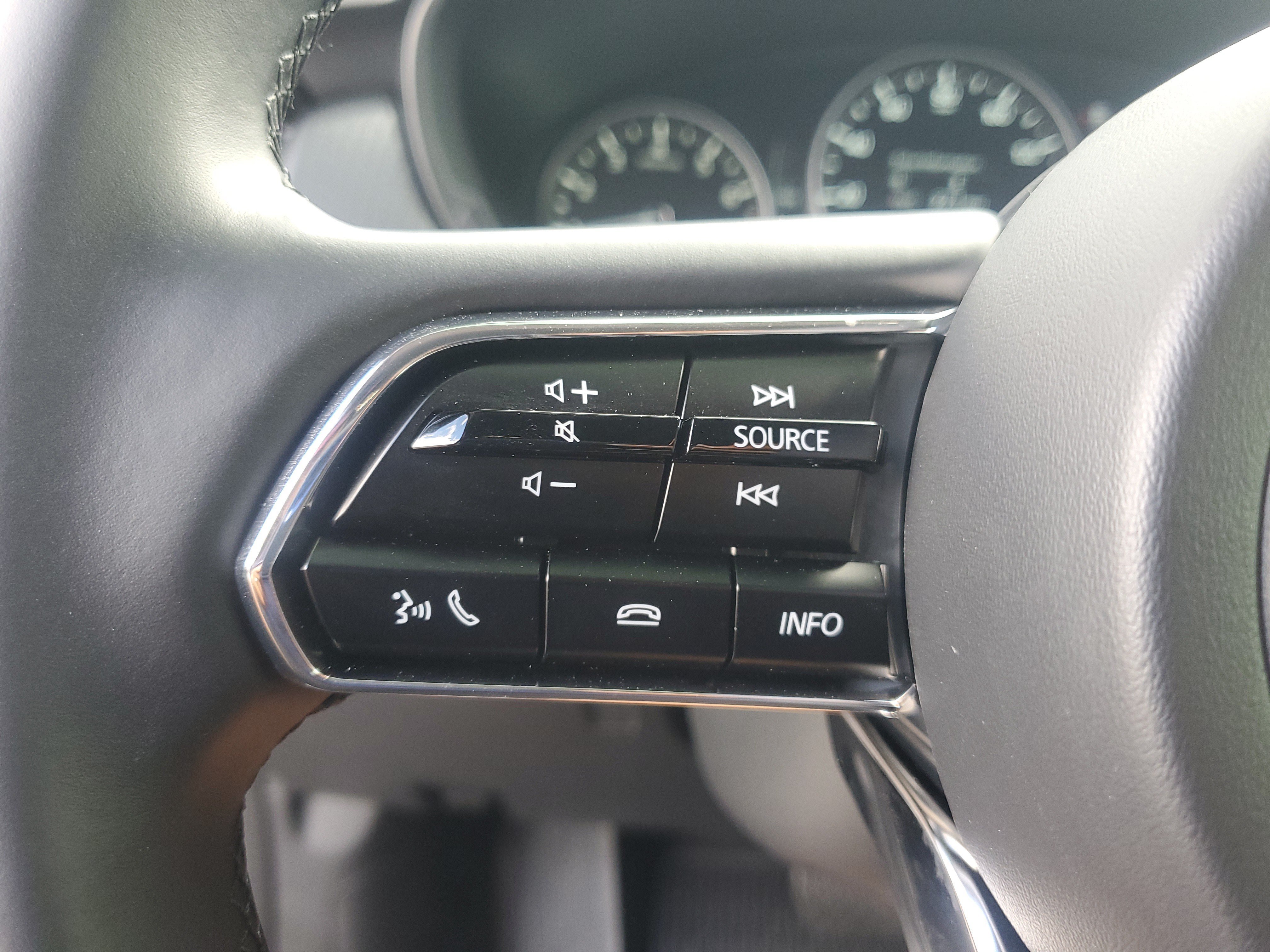 Used 2025 MAZDA CX-90 3.3 Turbo w/ Select Package AWD/4WD image 16