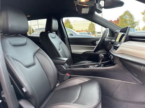 Used 2024 Jeep Compass Limited image 14