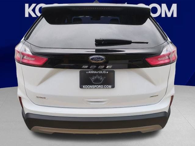Certified 2024 Ford Edge SEL w/ Convenience Package AWD/4WD image 4
