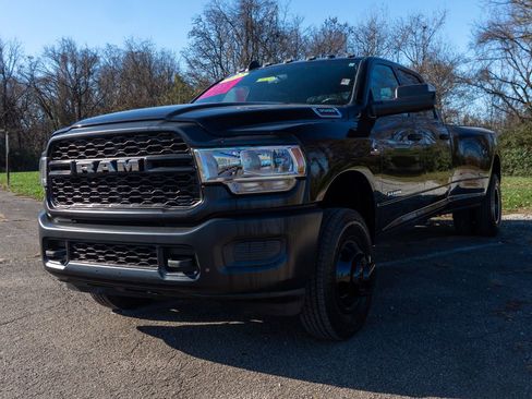 Used 2022 RAM 3500 Tradesman w/ Max Tow Package image 10