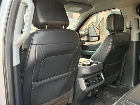 Used 2023 Ford F250 Lariat w/ Lariat Ultimate Package AWD/4WD image 17