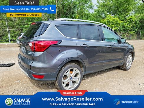 Used 2019 Ford Escape Titanium AWD/4WD image 4