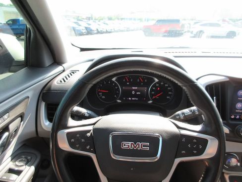 Used 2022 GMC Terrain SLT FWD image 27