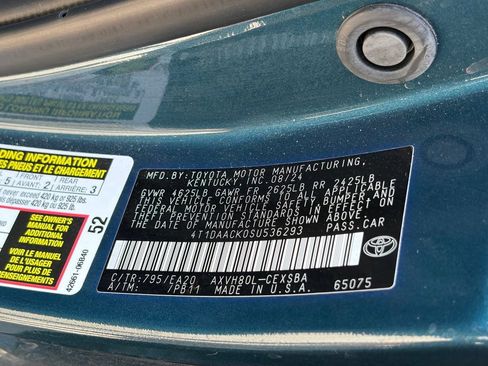 Used 2025 Toyota Camry SE FWD image 14