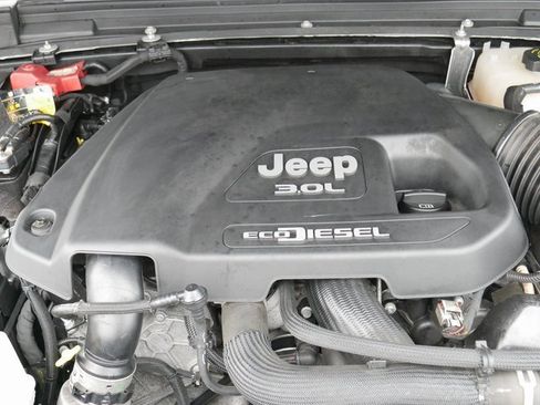 Used 2021 Jeep Wrangler Unlimited Sport image 9