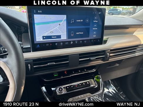 Certified 2023 Lincoln Corsair AWD w/ Equipment Group 101A image 18