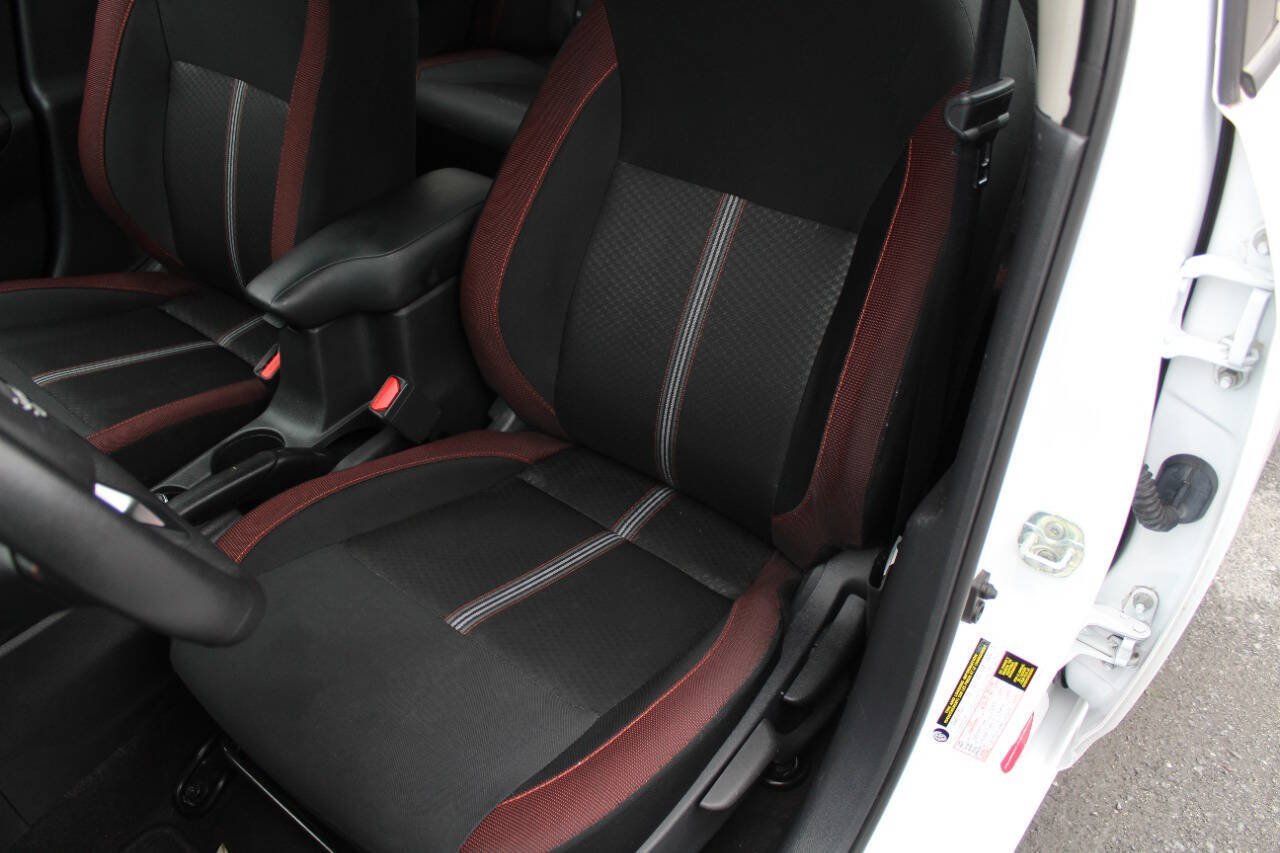 Used 2023 Nissan Versa SR w/ Trunk Package FWD image 3