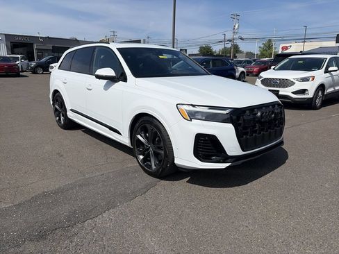 Used 2026 Audi Q7 3.0T Premium Plus w/ Premium Plus Package AWD/4WD image 7