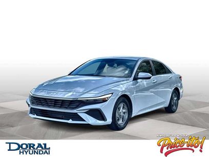 Used 2024 Hyundai Elantra SE