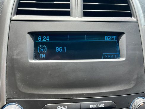 Used 2015 Chevrolet Malibu LS FWD image 18