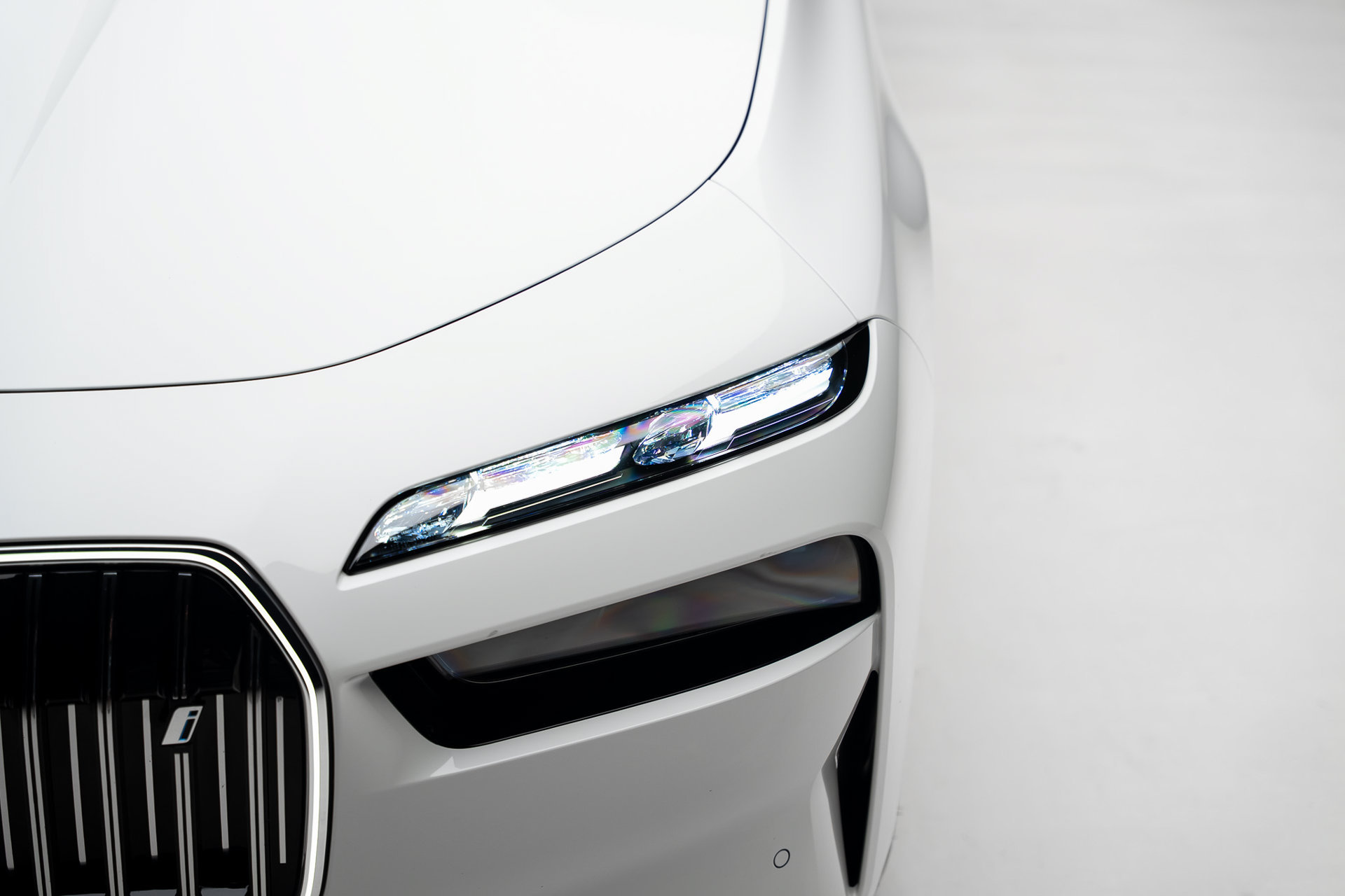 Used 2024 BMW i7 eDrive50 w/ Executive Package RWD image 11