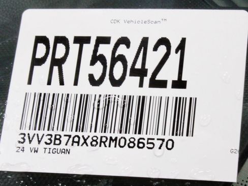 Used 2024 Volkswagen Tiguan SE FWD image 33