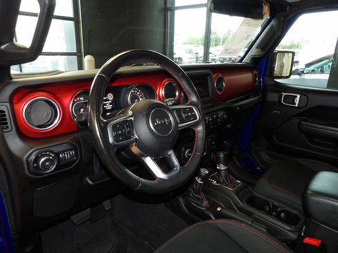 Used 2020 Jeep Wrangler Rubicon w/ Cold Weather Group AWD/4WD image 25