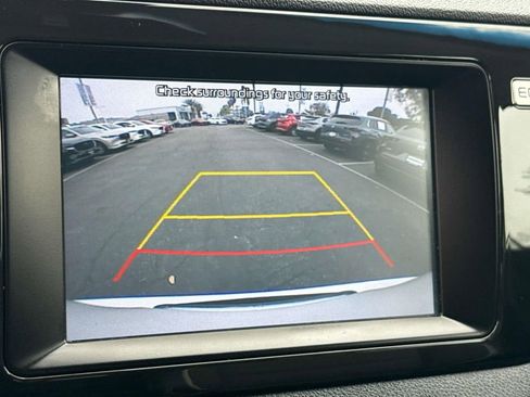 Used 2019 Kia Niro EX image 28