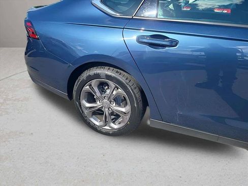 Used 2023 Honda Accord EX image 30