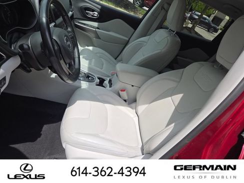 Used 2021 Jeep Cherokee Latitude Lux w/ Trailer Tow Group AWD/4WD image 32