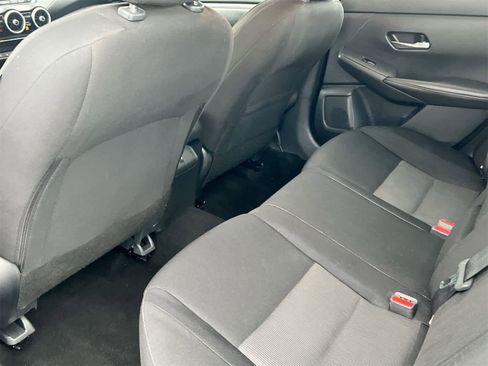 Used 2021 Nissan Sentra SV image 18