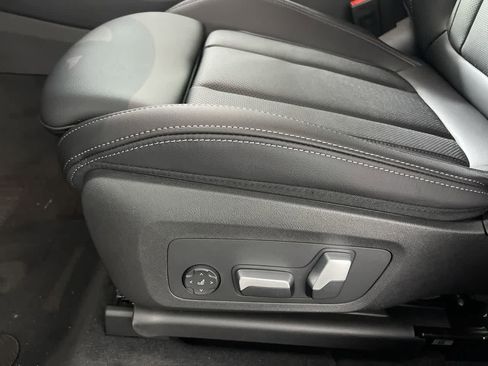 Certified 2024 BMW X3 xDrive30i w/ Convenience Package AWD/4WD image 12