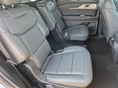 New 2027 Ford Explorer Active w/ Active Comfort Package AWD/4WD image 20