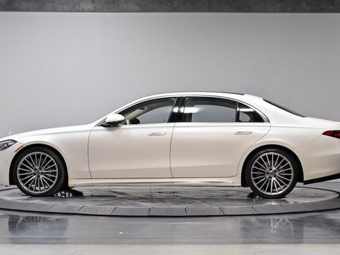 Used 2023 Mercedes-Benz S 580 4MATIC Sedan w/ AMG Line image 16