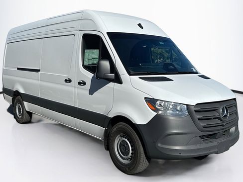 New 2025 Mercedes-Benz Sprinter 2500 image 3