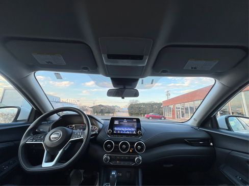 Used 2023 Nissan Sentra SV image 23