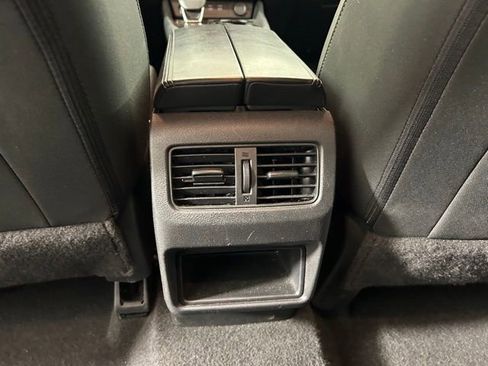 Used 2024 Nissan Rogue S AWD/4WD image 16