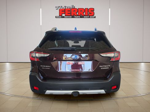 Used 2024 Subaru Outback Touring AWD/4WD image 4