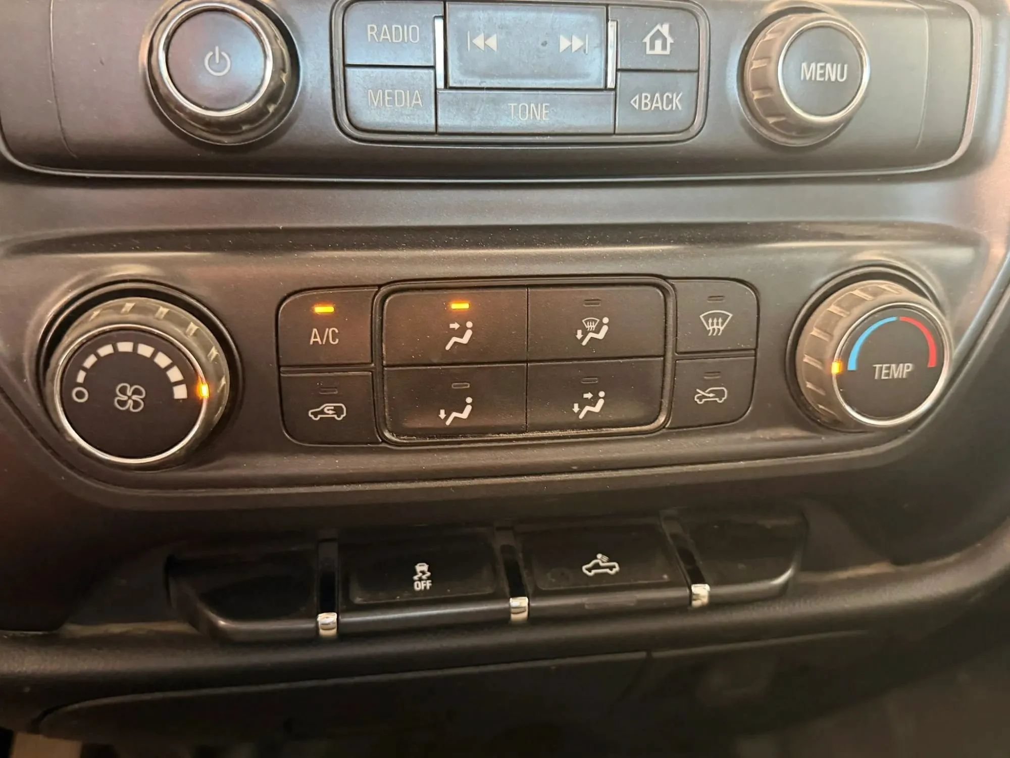 Used 2015 Chevrolet Silverado 3500 W/T RWD image 21