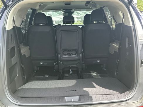 New 2026 Kia Carnival EX FWD image 17