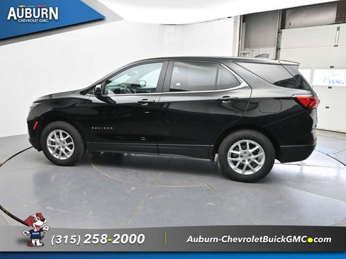 Used 2023 Chevrolet Equinox LT AWD/4WD image 17