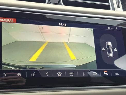 Certified 2021 Land Rover Range Rover P525 Westminster Edition image 23