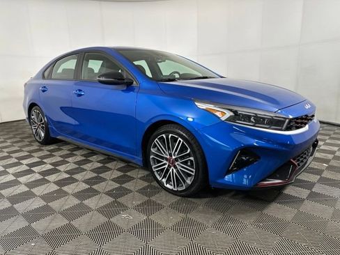 Used 2023 Kia Forte GT image 2