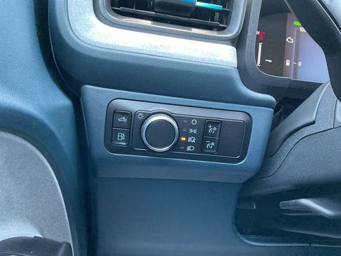 New 2026 Ford Maverick XLT FWD image 24