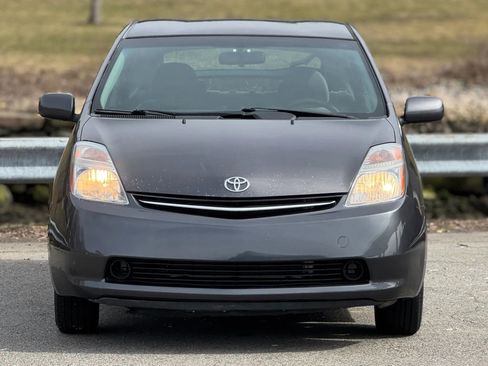 Used 2009 Toyota Prius Hatchback 4D image 3