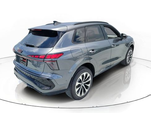 New 2026 Audi Q3 quattro 2.0T AWD/4WD image 4