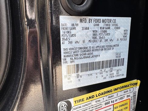 Used 2010 Lincoln Navigator 4WD image 34