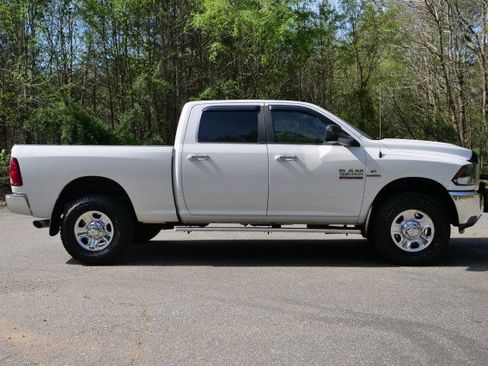Used 2016 RAM 2500 SLT image 30
