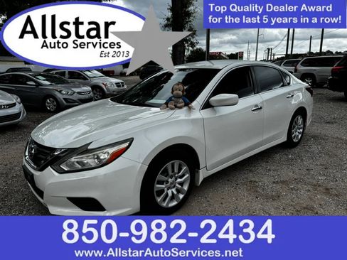 Used 2017 Nissan Altima 2.5 S w/ Power Driver Seat Package FWD image 1