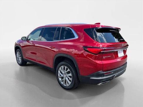 Used 2025 Buick Enclave Preferred AWD/4WD image 3