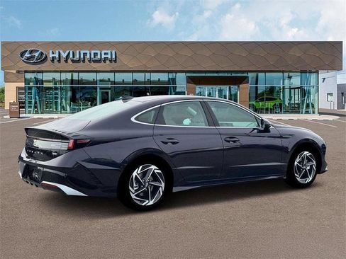 Certified 2026 Hyundai Sonata SEL AWD/4WD image 8