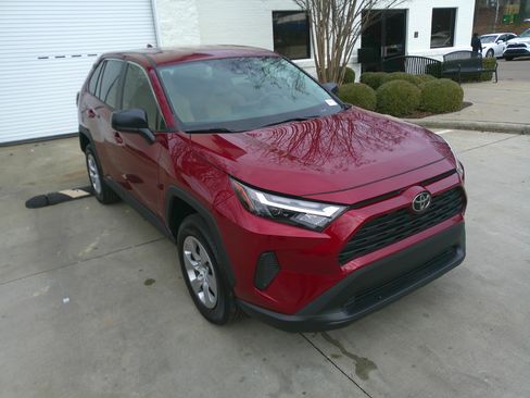 Used 2023 Toyota RAV4 LE image 2