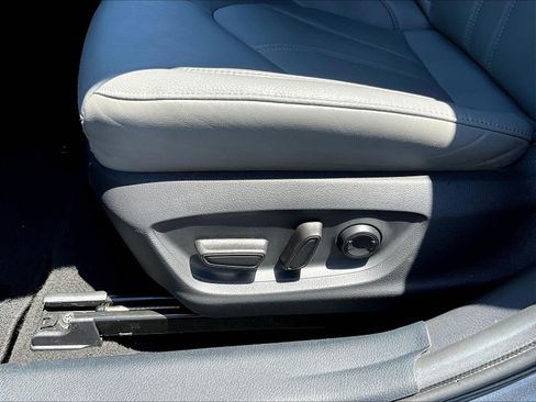 Used 2021 Toyota Avalon XLE w/ Moonroof Package FWD image 37