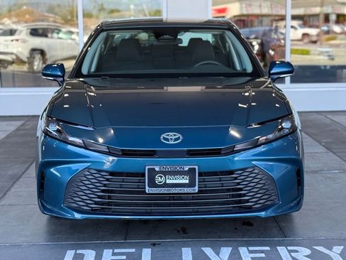 Certified 2025 Toyota Camry LE image 5