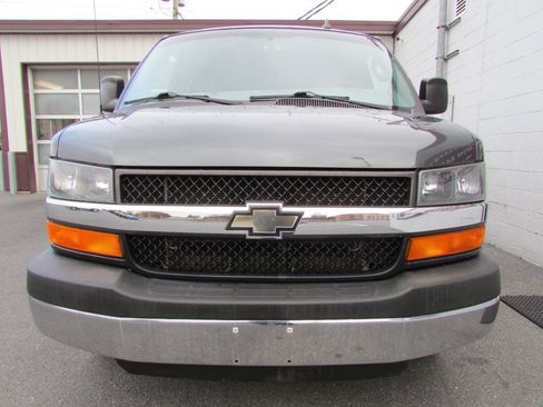 Used 2016 Chevrolet Express 3500 LT w/ LT Preferred Equipment Group RWD image 2