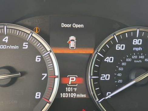 Used 2019 Acura MDX FWD w/ Advance Package image 18