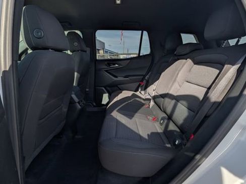 Used 2025 Chevrolet Equinox LT AWD/4WD image 7