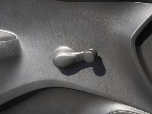 Used 2022 Chevrolet Spark LS image 29