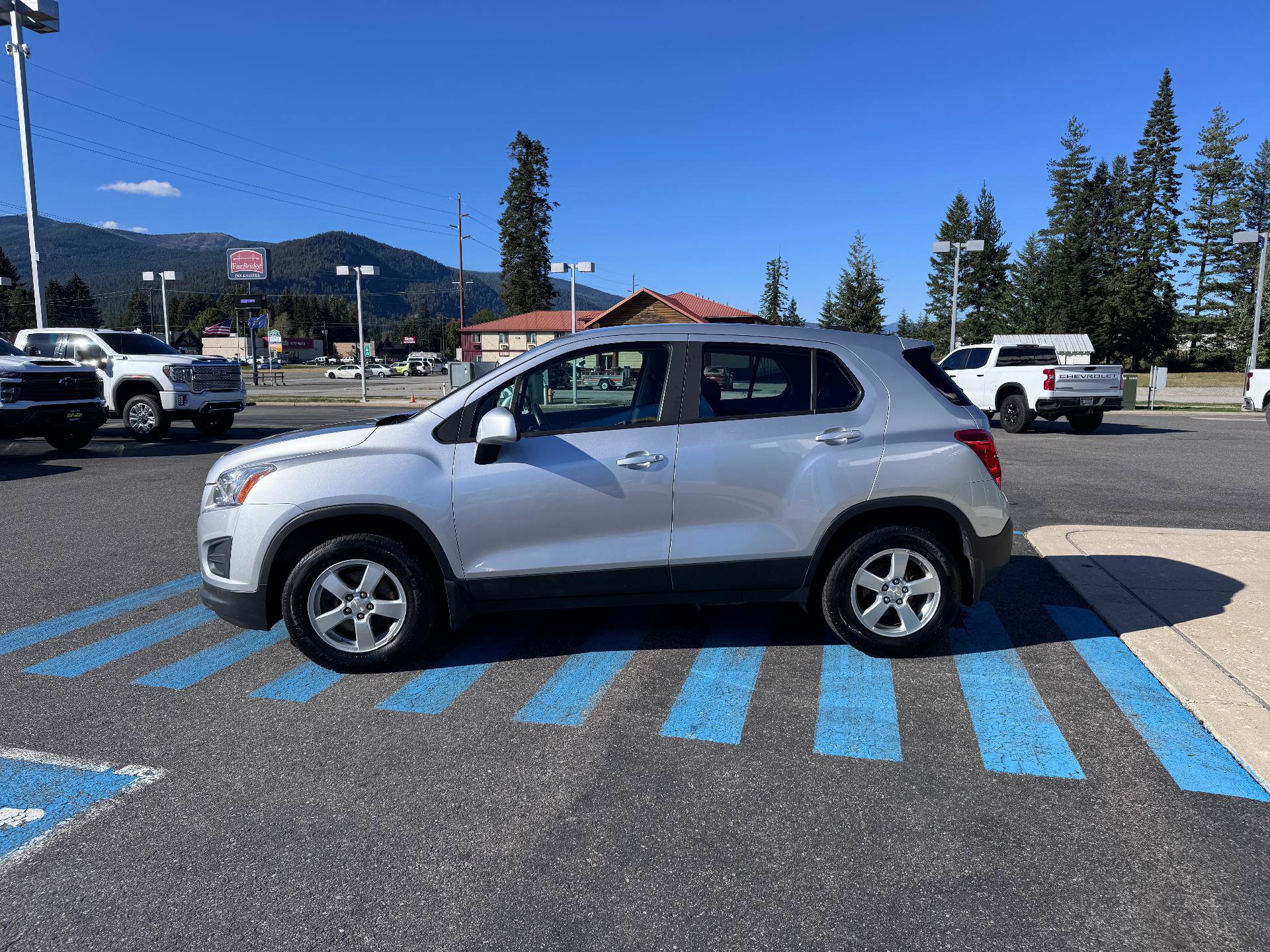 Used 2015 Chevrolet Trax LS w/ LPO, Protection Package AWD/4WD image 4