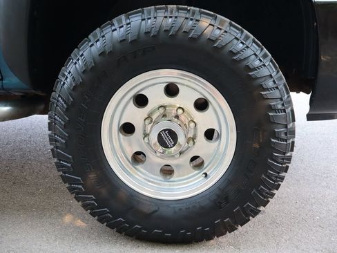 Used 2004 GMC Sierra 2500 SLT w/ Heavy-Duty Power Package AWD/4WD image 43